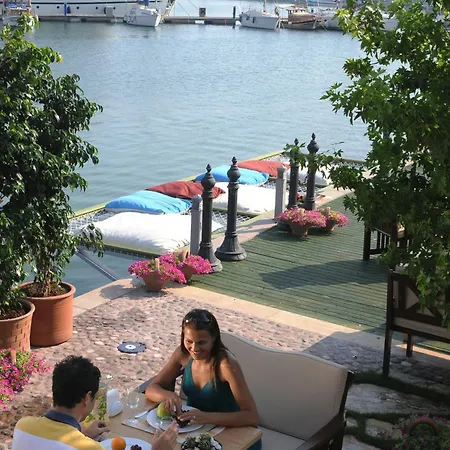 Hotel Ece Saray Marina (adults Only) 4*