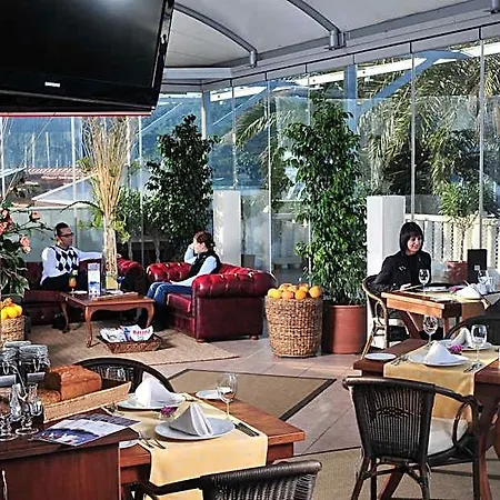 فندق ايس سراي مارينا 4*
