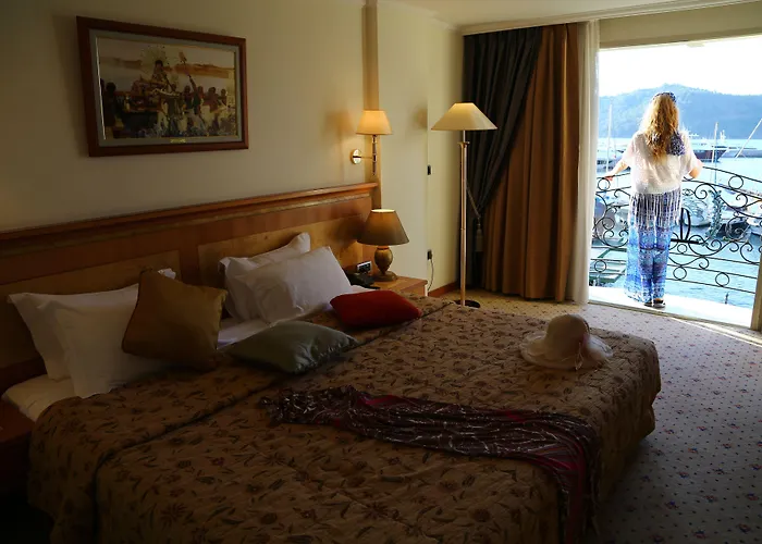 Hotel Ece Saray Marina (adults Only) 4*