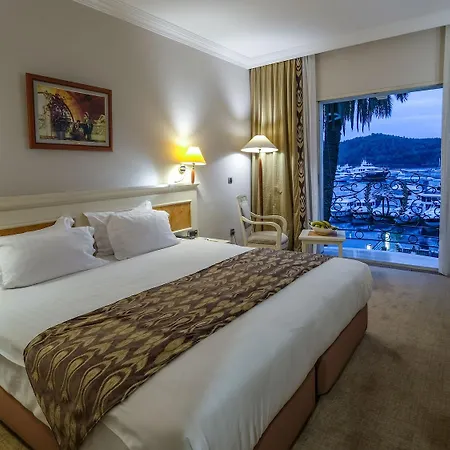 Ece Saray Marina (adults Only) מלון 4*